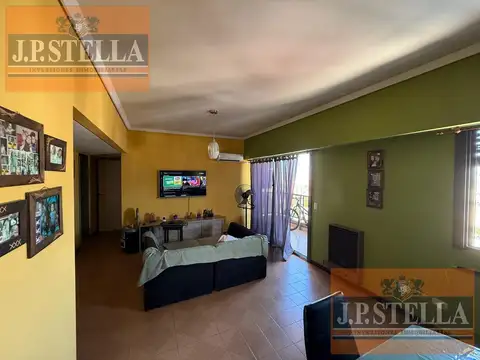 Departamento 3 ambientes con 2 baños