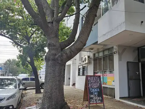 Local en venta en La Plata