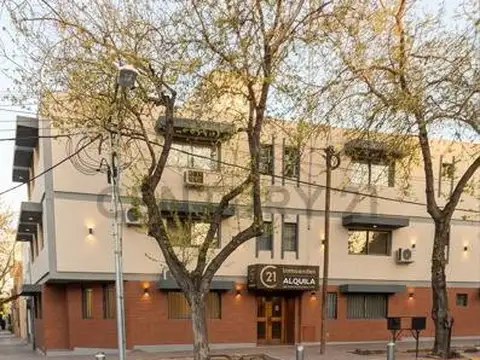 Alquilo Dpto 1 Dormitorio en calle Juan B. Justo y Martinez de Rosas