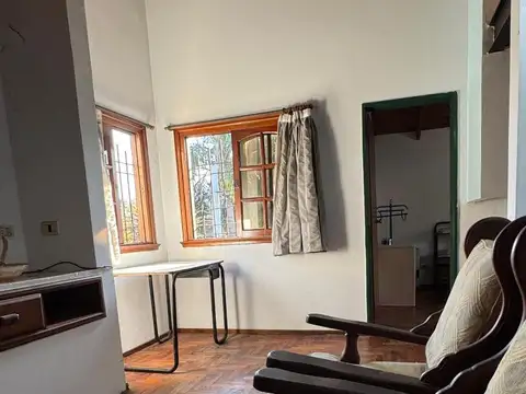 CASA EN VENTA 5 AMBIENTES APTO CREDITO