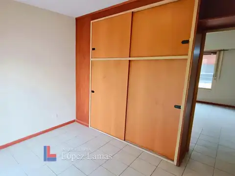 Departamento en Alquiler en Olivos, $ 700.000