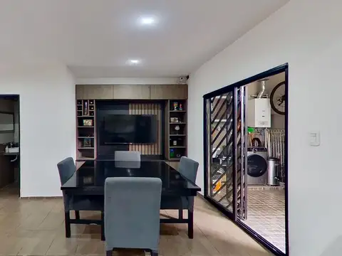 Depto Tipo Casa en Venta con 1 cocheras