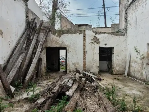 Lote terreno en Lanús Oeste - Excelente ubicación
