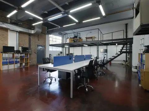 Oficina en Venta con 2 cocheras