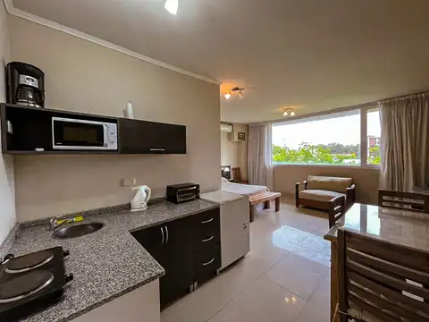 DEPARTAMENTO CON COCHERA EN PINAMAR A LA VENTA - 238 PASEO EL AGORA