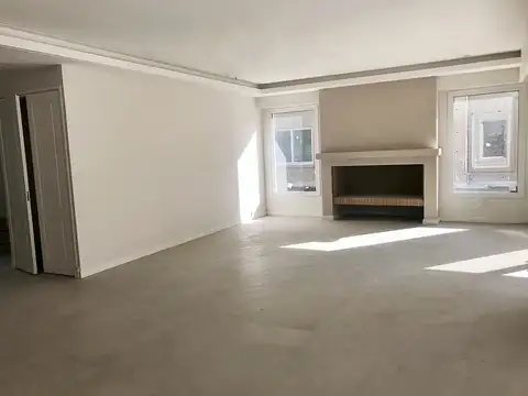 Casa 9 ambientes con 5 baños