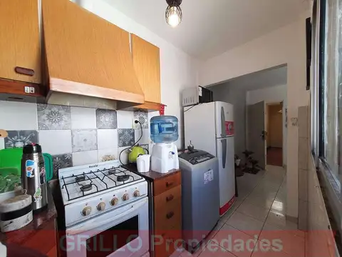 La Crujía 3163, San Andrés. Departamento dos ambientes. Cocina independiente. Baño completo.
