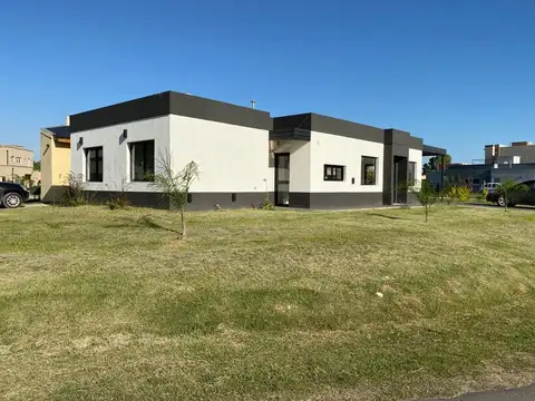 VENTA CASA LA CAÑADA PILAR APTA CREDITO - PILETA