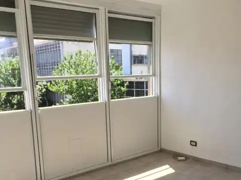 Pueyrredon 2809 - OFICINA