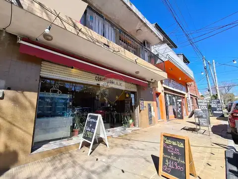 VENTA EN BLOCK 2 LOCALES + 9 DEPTOS 2 AMB BERNAL