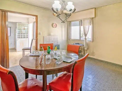 Venta  Casa 5 amb. c/cochera , Hilarión de la Quintana 362- Tigre Residencial