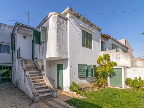 Venta  Casa 5 amb. c/cochera , Hilarión de la Quintana 362- Tigre Residencial