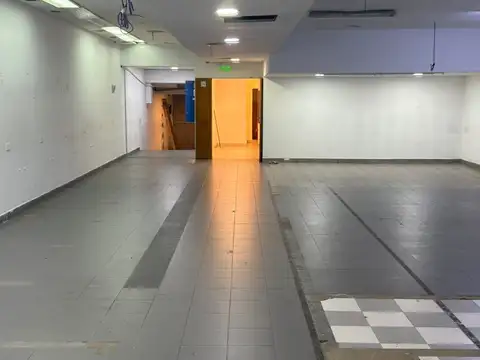 (COGHLAN) SUPERI 2544 - 500m2 - DEPOSITO con COCHERA - EXCELENTE ZONA -  APTO VARIOS RUBROS