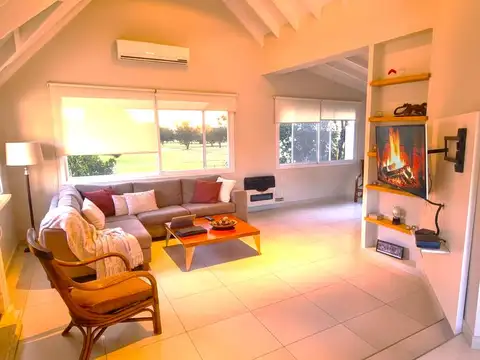 Campo Chico Country Club, Pilar