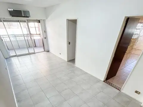 Departamento 3 ambientes con dependencia