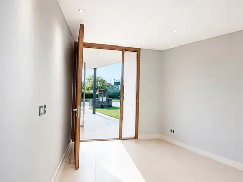 Casa  en Venta en Ayres Plaza, Pilar, G.B.A. Zona Norte