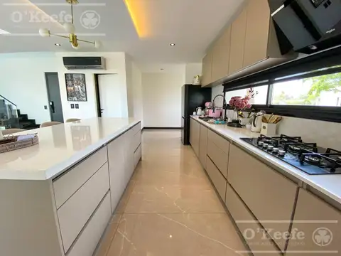 Casa en Venta al Oeste