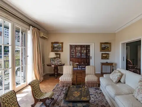 Departamento en Venta de 6 ambientes