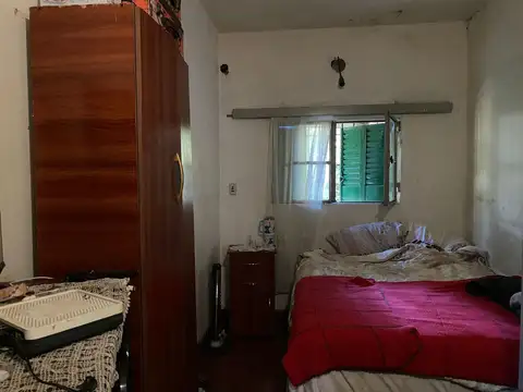 VENTA CASA 2 AMBIENTES GONZALEZ CATAN