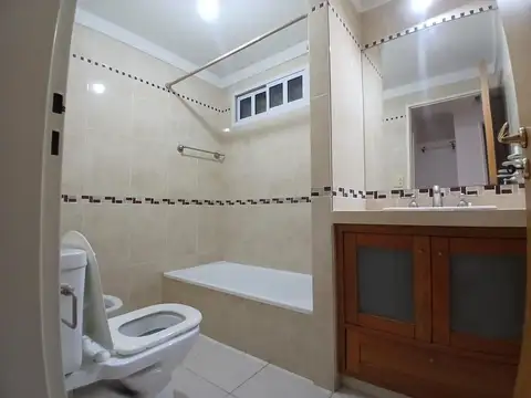 Departamento en Alquiler con 1 cocheras