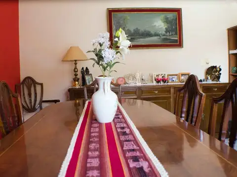 Casa en Venta en Olivos, USD 360.000