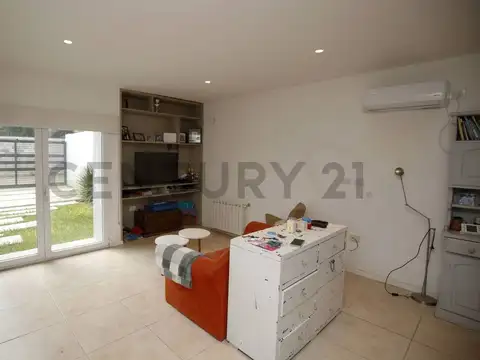Casa en Venta en Joaquín Gorina, USD 123.000