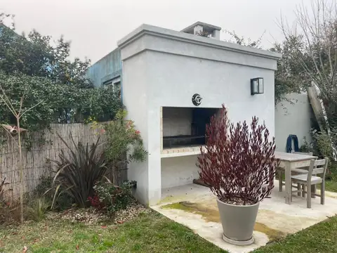 Casa en Alquiler de 3 dormitorios