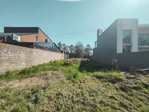 Azucena Maizani  1300 - Barrio Tango 'Lt 3 Mz 28