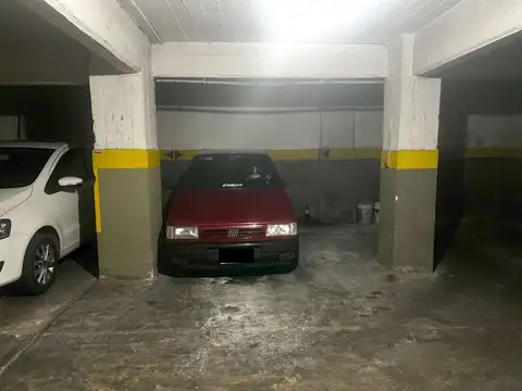 En Venta Cochera Florida a Metros de Maipú UF9
