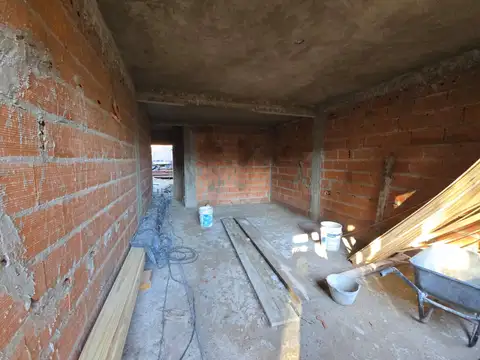 Casa 3 ambientes con 1 baño