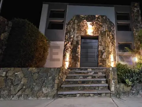 Casa en Venta en El Challao, USD 255.000