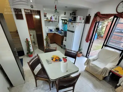 Depto Tipo Casa en Venta 8 años