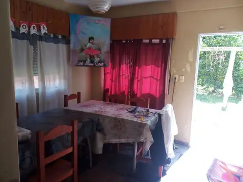 Casa 5 ambientes con 1 baño