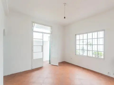 Depto Tipo Casa 2 ambientes con 1 baño