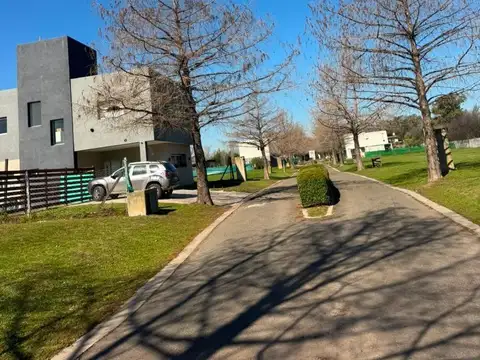 Terreno en Venta en Brujas, Countries y Barrios Cerrados en Pilar