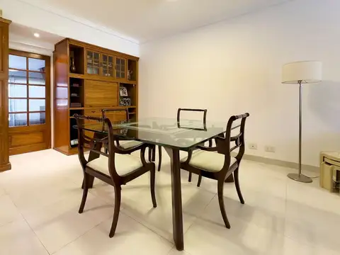 Casa 7 ambientes con 4 baños