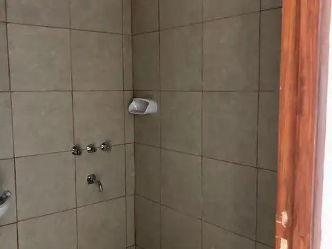 ALQUILER CASA CON GARAJE