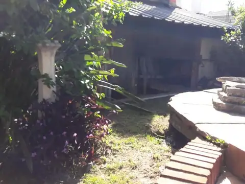 Casa en Venta con 5 cocheras