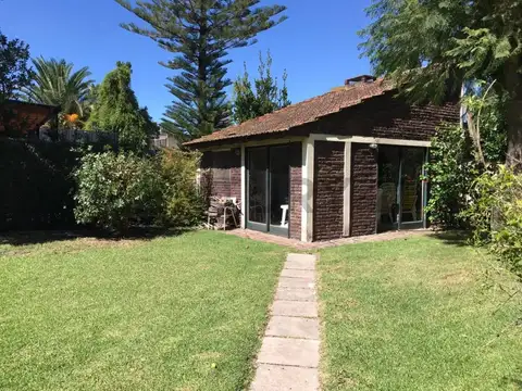 472 esq.13 A 100, Piso 0