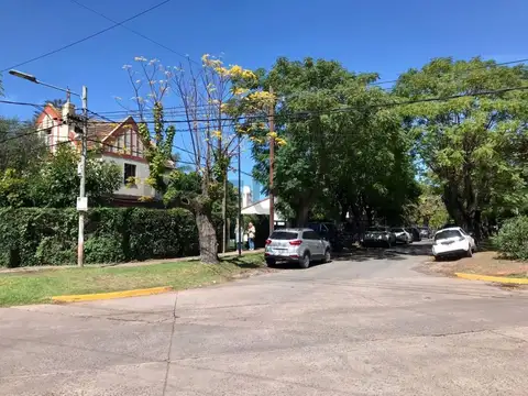 472 esq.13 A 100, Piso 0