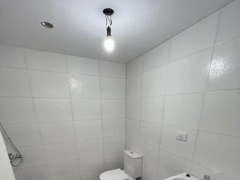 Alquiler, 3 amb tipo duplex, 2 baños, interno. Opc cochera
