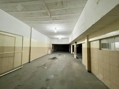 Galpon en Alquiler 8  mts Frente