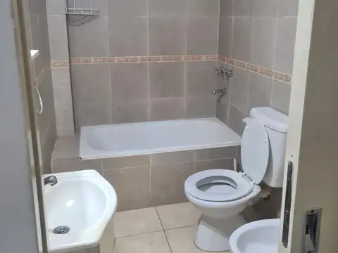 Departamento en Alquiler en Villa Ballester, $ 500.000