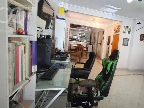 Depto Tipo Casa en Venta con 1 cocheras