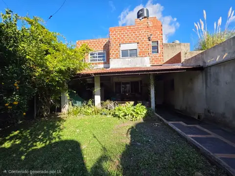 CASA EN VENTA DE 5 AMBIENTES Y PH EN CRUCESITA