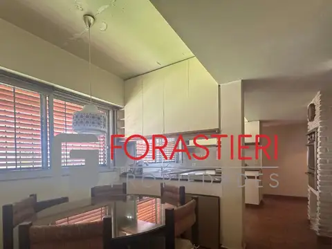 Casa 4 ambientes con 3 baños