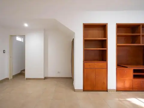 Depto Tipo Casa 4 ambientes con 3 baños