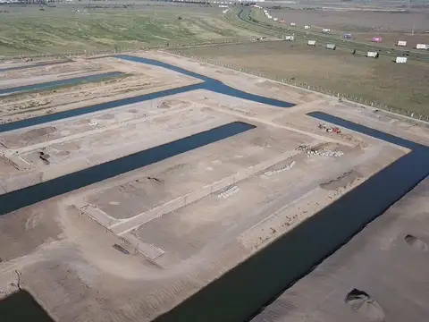 Terreno en Venta en Funes, USD 135.000