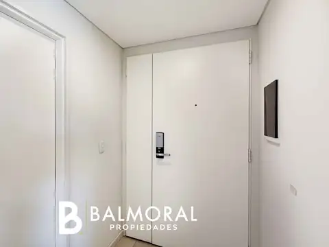 Av. Bunge 100, Piso 1