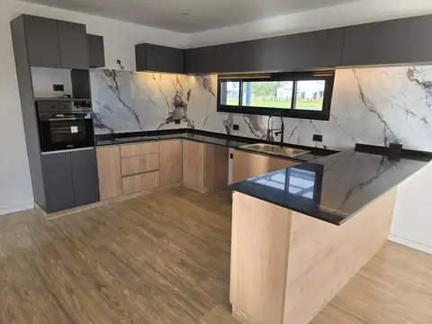 Casa en Venta en Villanueva, USD 490.000